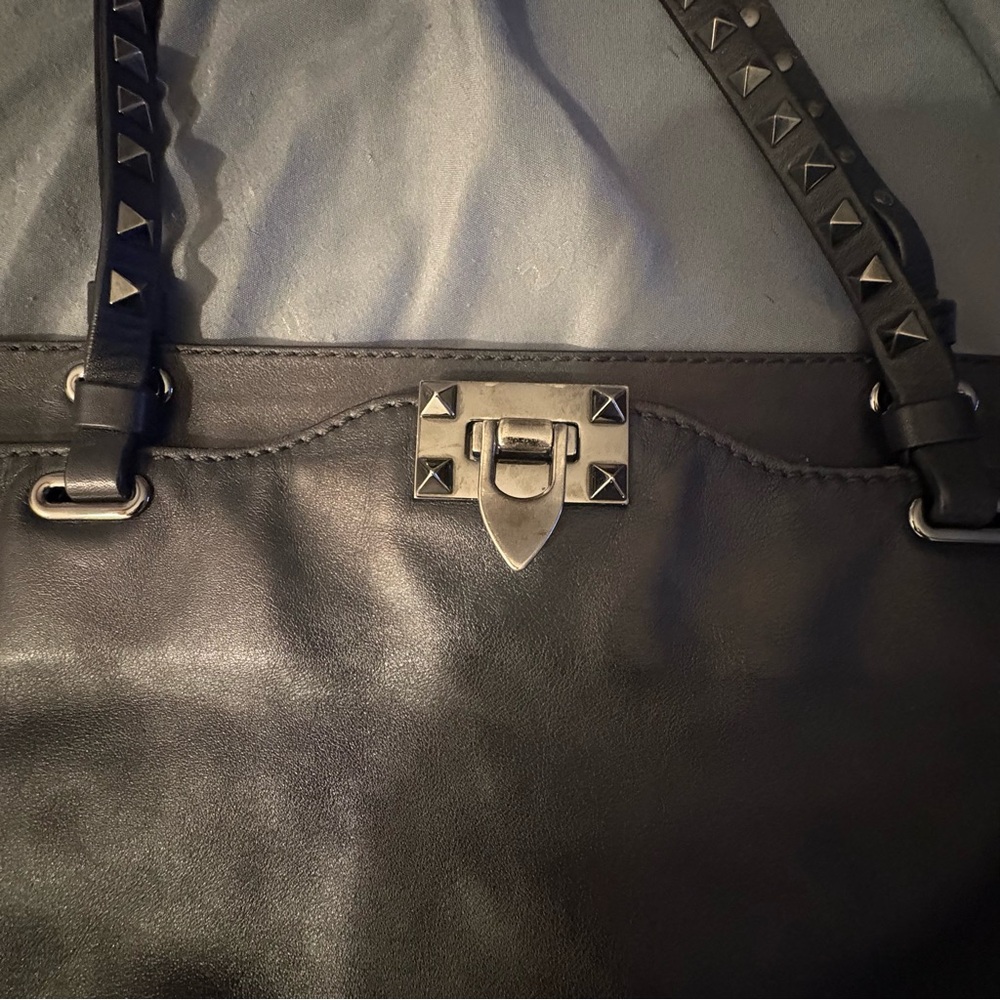 Valentino Garavani Noir Rockstud Tote Bag Black Leather Shoulder Bag Italy Large - Picture 8 of 11